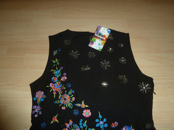 Nové dámské šaty Desigual vel. 38 - 2