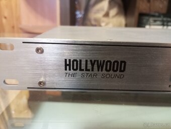 Tuner Hollywood - 2