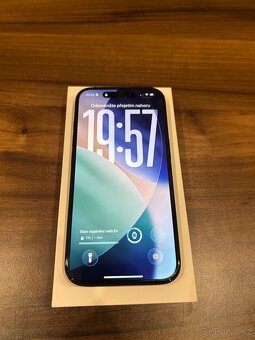 Apple iPhone 16 128GB - 2