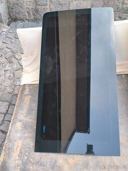 VW Transportér T5-6 boční skla - 2