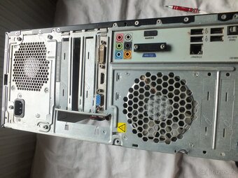 stolní PC - HP - prodej -WIN 10 pro 64bit SSD disk - 2