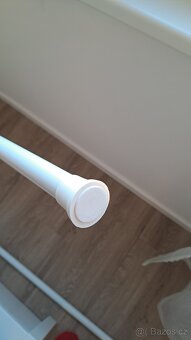 Rozpěrná tyč na záclony - 2