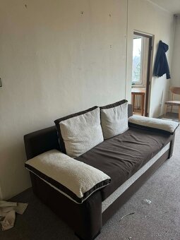 Starší gauč a 2 křesla - 2