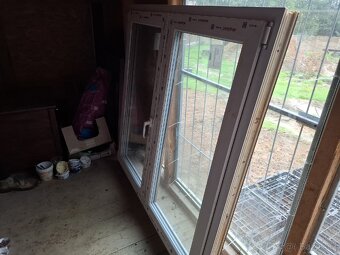 Plastové okno zlatý dub - 2