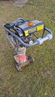 vibrační pěch (žaba) Hecht 1118 - 2