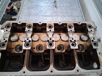 Hlava motoru 1.9tdi - 2