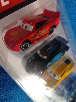 Blesk McQueen Burák auta Cars - 2
