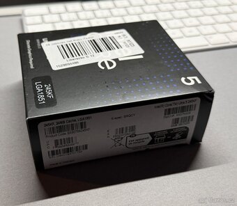 Intel Core Ultra 5 - 2