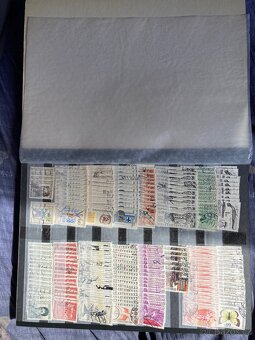 2 x album Československo - cca 3000 známek - 2