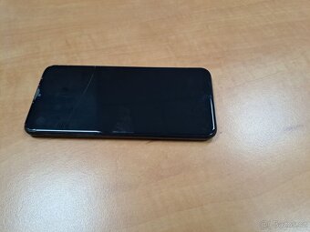 Samsung Galaxy A20e - 2