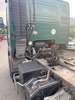 Prodáme tahač Volvo FH 12 420, 6x2, rok: 05/2000. - 2