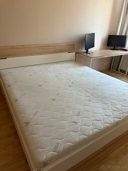 SLEVA Stůl z Itálie, původní cena 4500 Kč. - 2
