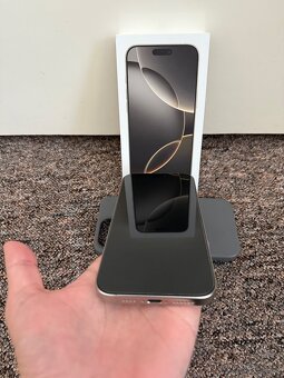 iPhone 16 Pro Max 256gb Natural Titanium. 23m zaruka ALZA. - 2