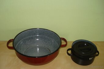 Smaltovaná miska, kastrůlek a cedník - 2