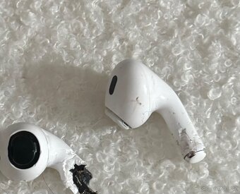 AirPods Pro (2. generace) s MagSafe pouzdrem (USB‑C) - 2
