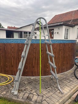 Bazénové schůdky bezpečnostní - 2