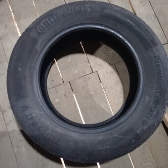 Continental 215/65 R17 - 2
