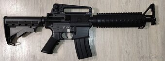 Airsoftová zbraň M4 RIS M83A2, kompletní set - 2