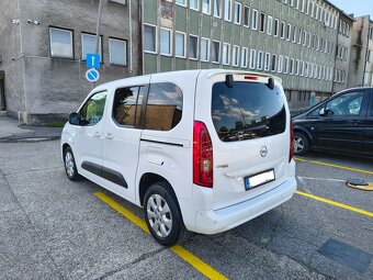 2021_Opel Combo Life DIESEL_BOHATÁ VÝBAVA_5 miest_1.maj SR_ - 2