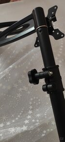 Držák na monitor - 2