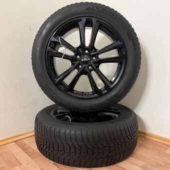 KIA SORENTO IV 5x114,3 R19 ET49,5+ZIMNÍ 235/55R19 5mm - 2