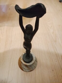 Bronzová soška - 2