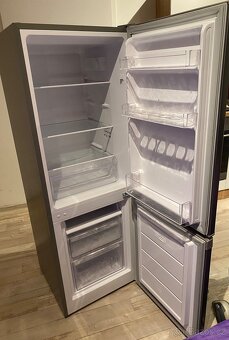 Lednička Goddess - 2