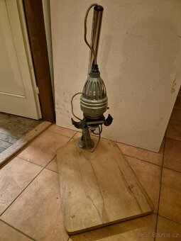 Zvětšovací přístroj Opemus - 2