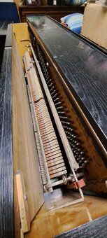 Koncertní pianino Bratří Marhové. - 2