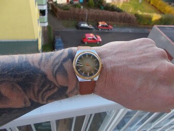 krasne oblibene funkcni hodinky prim ala rolex rok 1981 - 2