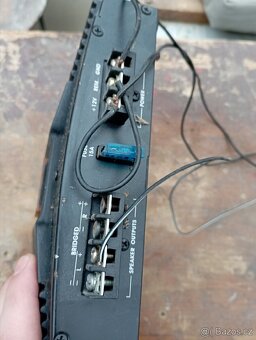 Prodám zesilovač JBL GT5-A402 - 2