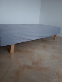 Valenda od IKEA (již není v prodeji v obchodě). - 2