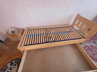 Rám postele s masívu a roštu - 2