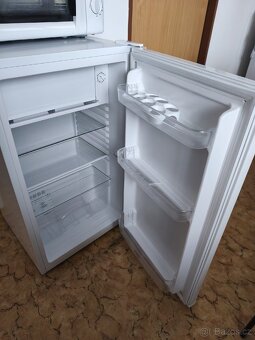 Lednice s mrazákem Candy - 2