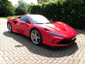 FERRARI F8 Tributo - 2