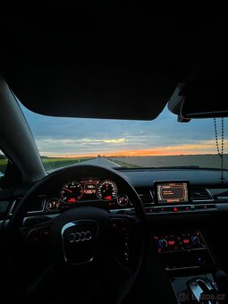 Audi A8 - 2