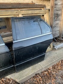 BMW E30 dveře - pouze volat - 2