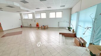 Pronájem, obchodní prostory, 84 m2 - Znojmo, ulice Kotkova - 2