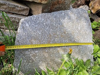 Žulové šlapáky (cca 30ks) 300-500 x 300-500 - 2
