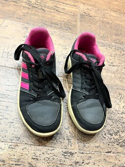 Dívčí tenisky Adidas, vel. 30 - 2