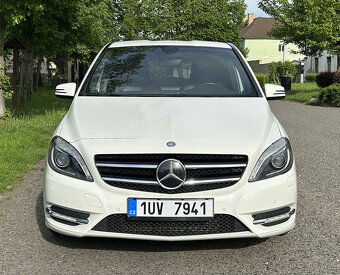 Mercedes - Benz B 180, M2012, TOP stav - 2