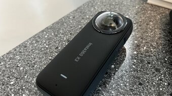 Insta 360 X3 - 2