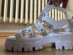Nove Modni damske boty - sandaly, vel 38-40 - 2