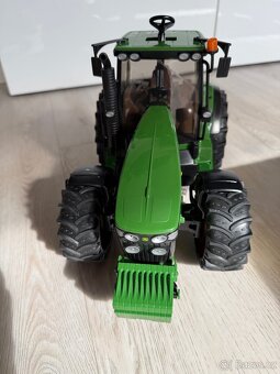 Bruder Traktor John Deere - 2