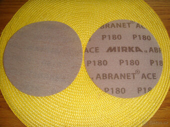 prodám kulaté brusné papíry MIRKA ABRANET 125+150mm za 10kč/ - 2