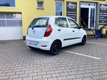 Hyundai i10, 1,1i(51kW), nová STK do 04/2027, nízký nájezd - 2