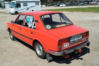 Škoda 105 GL - 2