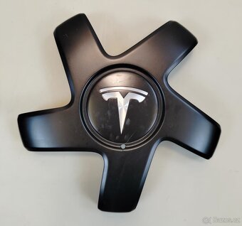 Středové krytky kol Tesla 4ks - 2