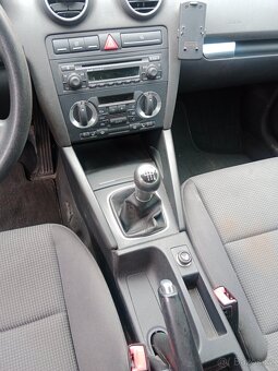 Audi A3 1,6 benzín - 2