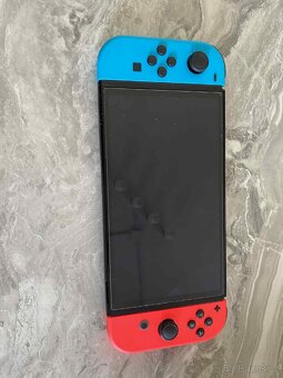 NINTENDO SWITCH OLED - 2